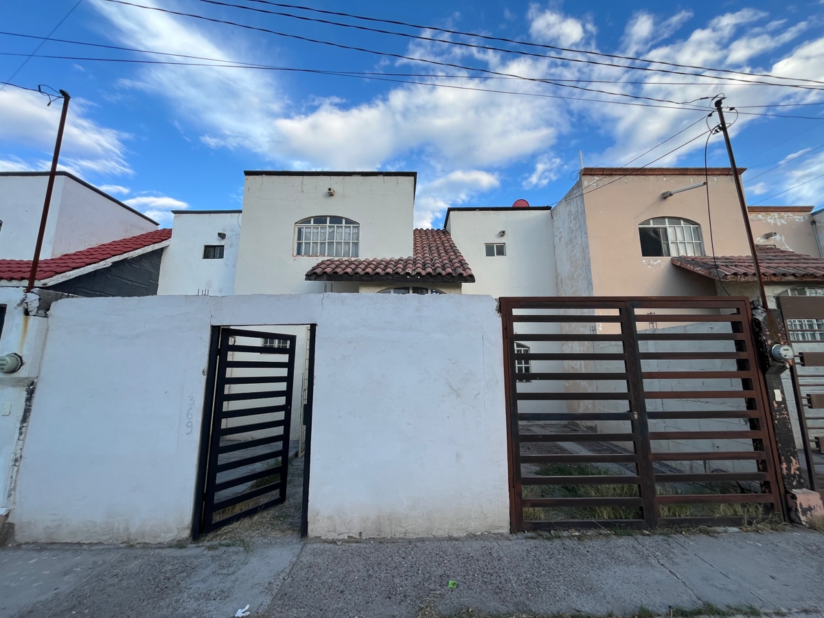 Foto 0 de Casa en venta en Santa Fe a dos minutos del Instituto Británico | ID NN-GYS453 | 